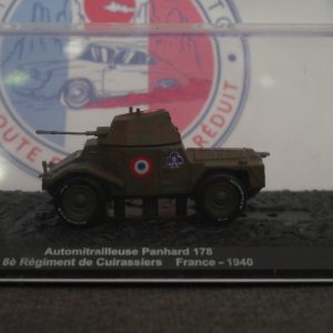 AUTOMITRAILLEUSE PANHARD 178