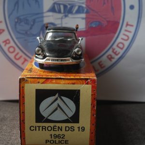 Citroen ds 19 1962 police