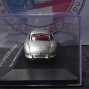 Mercedes benz 300 sl  1/43