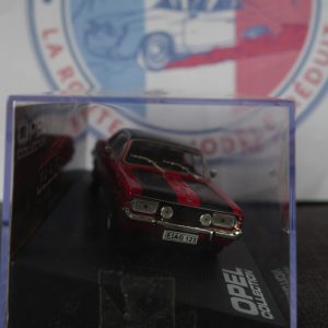 Opel commodore A coupé 1/43