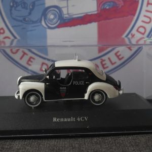 Renault 4cv police paris