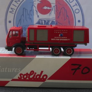 Camion unité feux speciaux Numéro 1 pompier 1/50