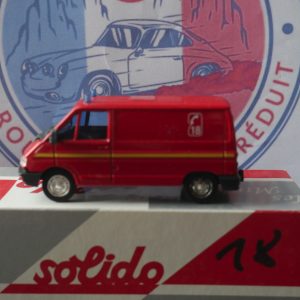 Renault trafic solido pompier 1/50