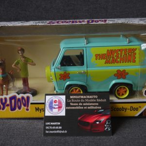 Mystery  machine 1/24