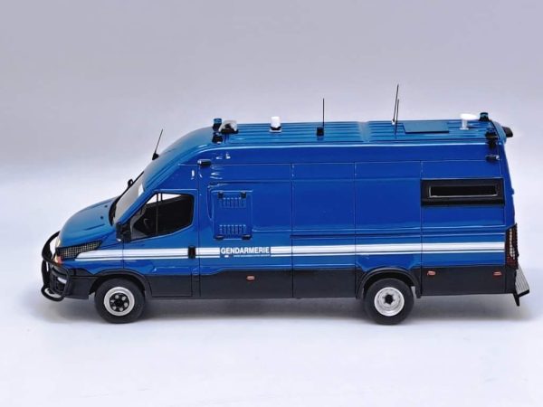 Iveco Daily Poste de commandement et de transmissions de la Gendarmerie 1/43 – Image 4