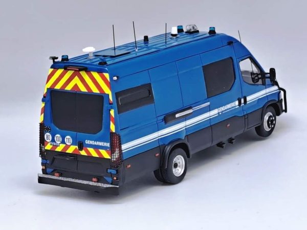 Iveco Daily Poste de commandement et de transmissions de la Gendarmerie 1/43 – Image 2