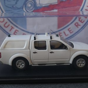 Nissan Navara double cabine blanc+ Decals Gendarmerie