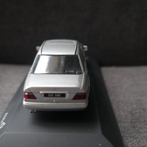 Mercedes-benz E60 AMG 1/43