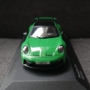 Porsche 992 GT3 python green 1/43 solido 1/43