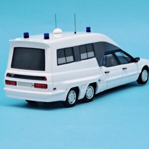 CITROEN XM TISSIER 1007 BLANC AVEC DECALQUES AMBULANCES