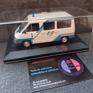 RENAULT TRAFIC POSTE MOBILE AVANCE GENDARMERIE