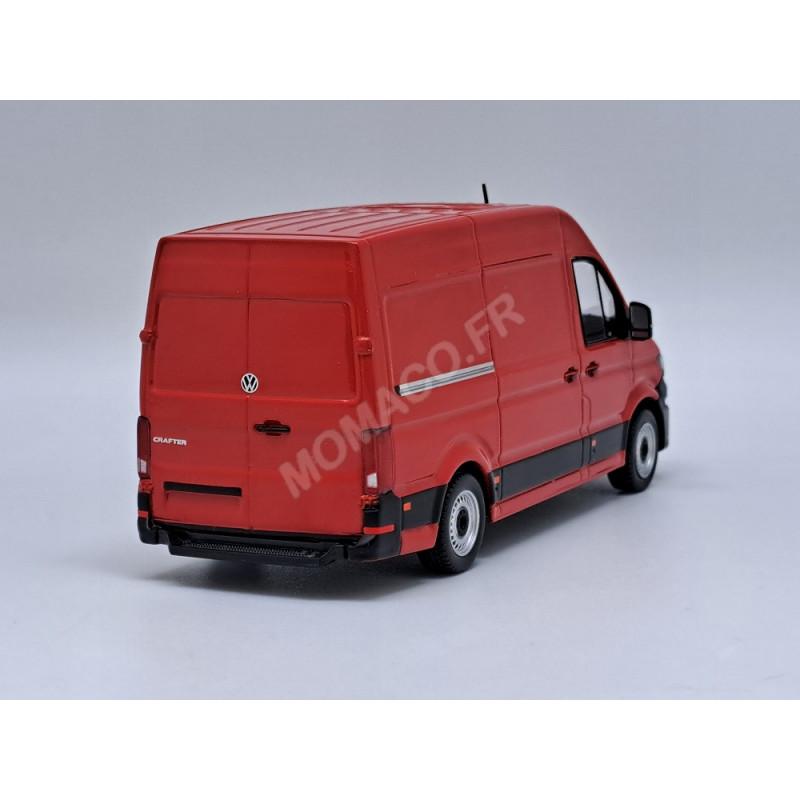 VOLKSWAGEN CRAFTER L2H2 ROUGE AVEC PLANCHE DE DECALQUES POMPIER